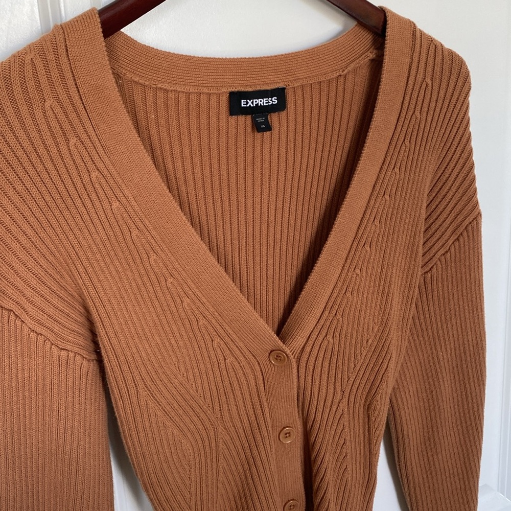 Express Sweater - Picture 3 of 7